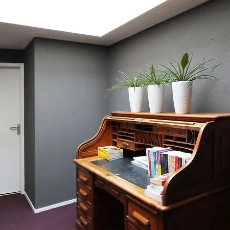 Grandcafe De Viersprong 3* سكورل